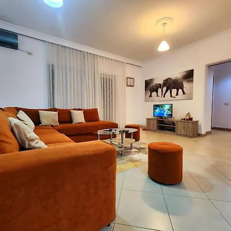 Logos 2 Bedroom Flat W/ Self Check In Tirana